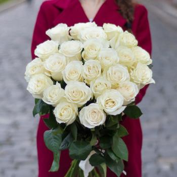 Букет Белоснежные розы 60 см