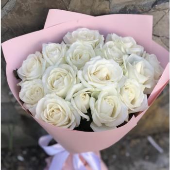 Букет Букет из 15 белоснежных роз