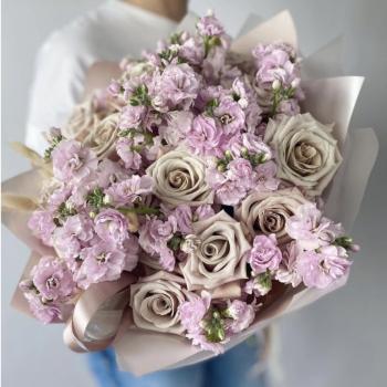 Букет Гармония роз и хризантем