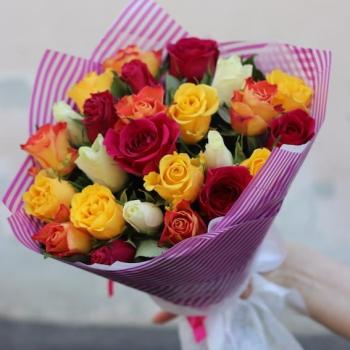 Букет Реверанс в цвете роз