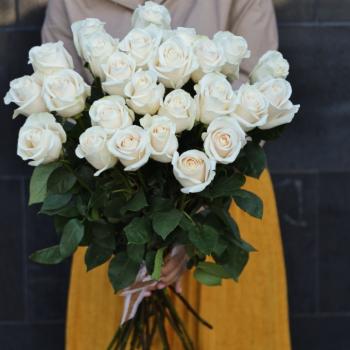 Букет Россыпь белых роз
